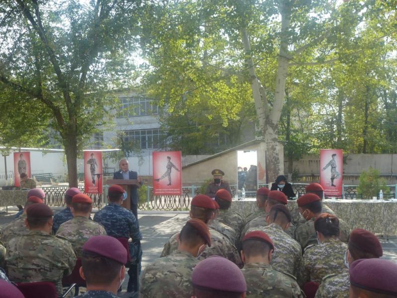 Аскер бөлүктөрүндөгү жолугушуулар