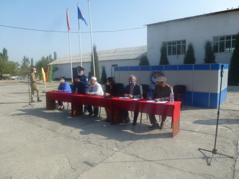 Аскер бөлүктөрүндөгү жолугушуулар