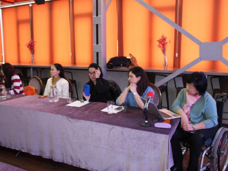 КР Акыйкатчы аппаратынын алдында ден соолугунун мүмкүнчүлүгү чектелген адамдардын укуктарынын маселелери боюнча координациялык кеңеш түзүү демилгеленди