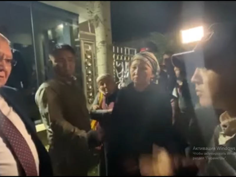 КР Акыйкатчысы Токон Мамытов КР ИИМге барып, Орозайым Нарматованын кармалышы боюнча түшүндүрмө талап кылды