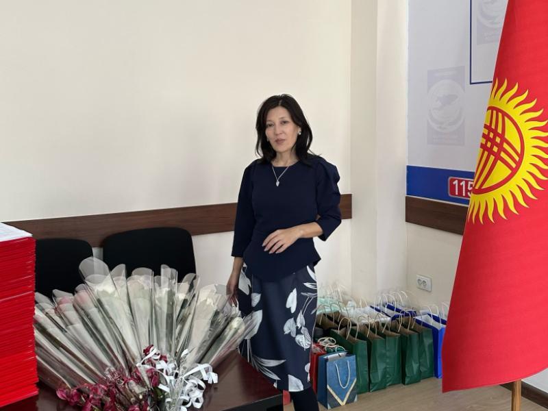 Акыйкатчы Джамиля Джаманбаева журналисттерди Маалымат жана басма сөз күнү менен куттуктайт 