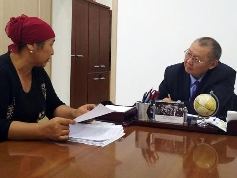 Акыйкатчы Токон Мамытов жарандарды кабыл алды