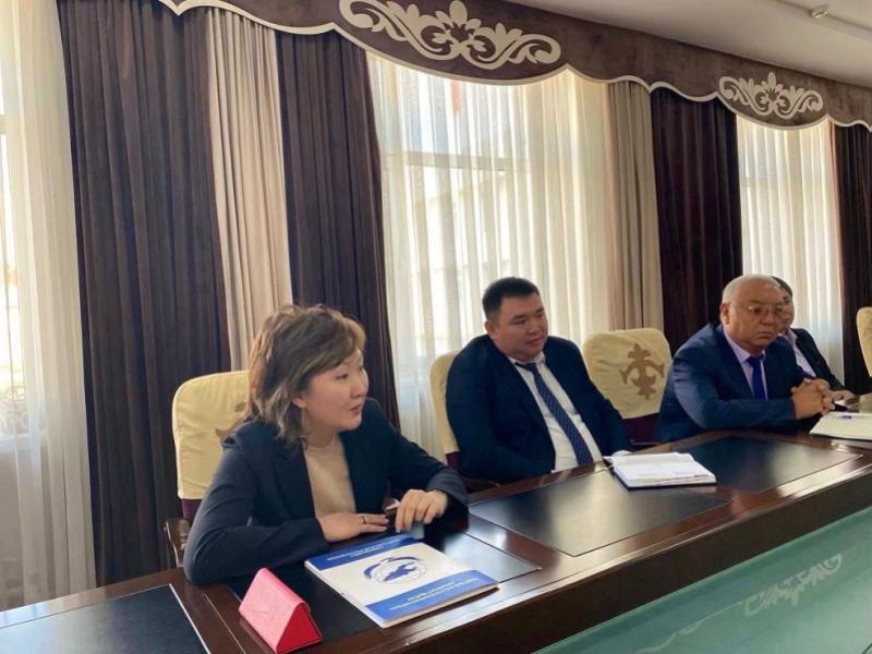 Akyikatchi Dzhamilia Dzhamanbaeva met with residents of Osh region