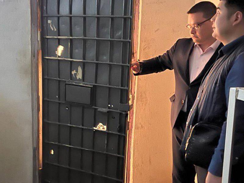 Жамиля Жаманбаева тергөө изоляторунда кармалып тургандардын укуктарын камсыздоого чакырат