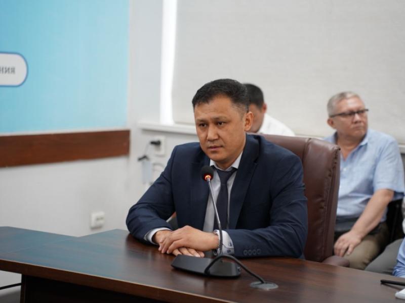 Коллективу Института Акыйкатчы (Омбудсмена) КР представлен новый заместитель Акыйкатчы