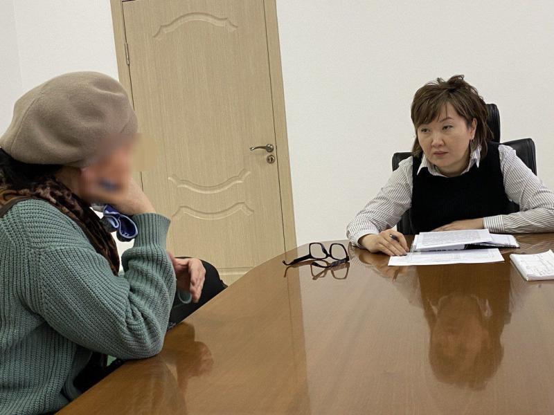 Акыйкатчы Джамиля Джаманбаева жарандарды жеке кабыл алды