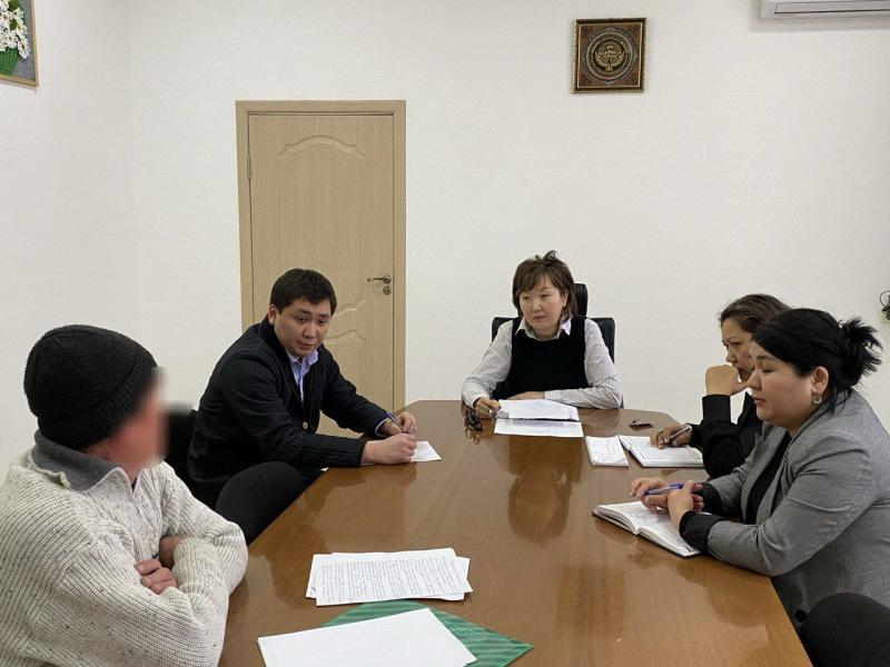 Акыйкатчы Джамиля Джаманбаева жарандарды жеке кабыл алды