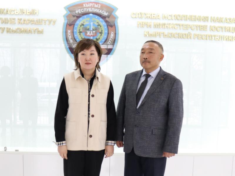 Акыйкатчы менен ЖАК башчысы тергөө абактарын үзгүлтүксүз мониторинг кылуу жөнүндө макулдашты