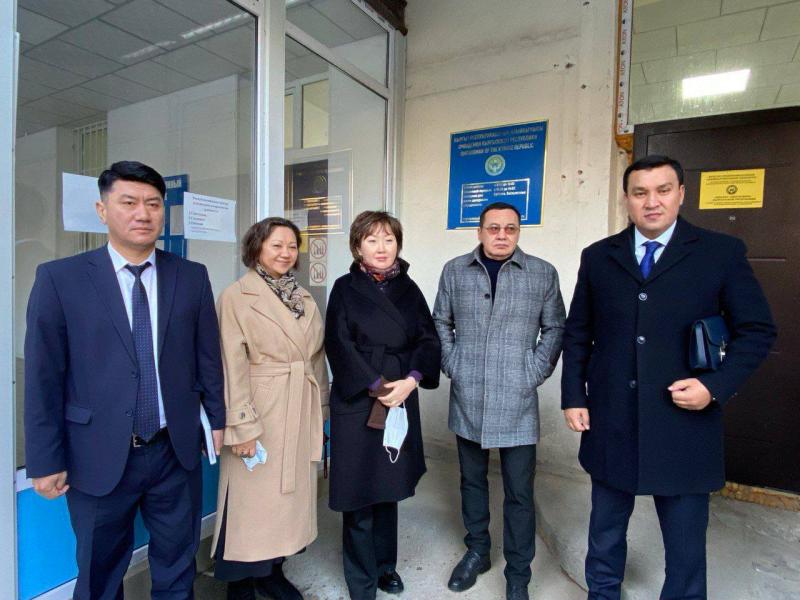 Служба защиты прав пациентов, находящихся в психиатрических учреждениях, Института Акыйкатчы переехала в РЦПН