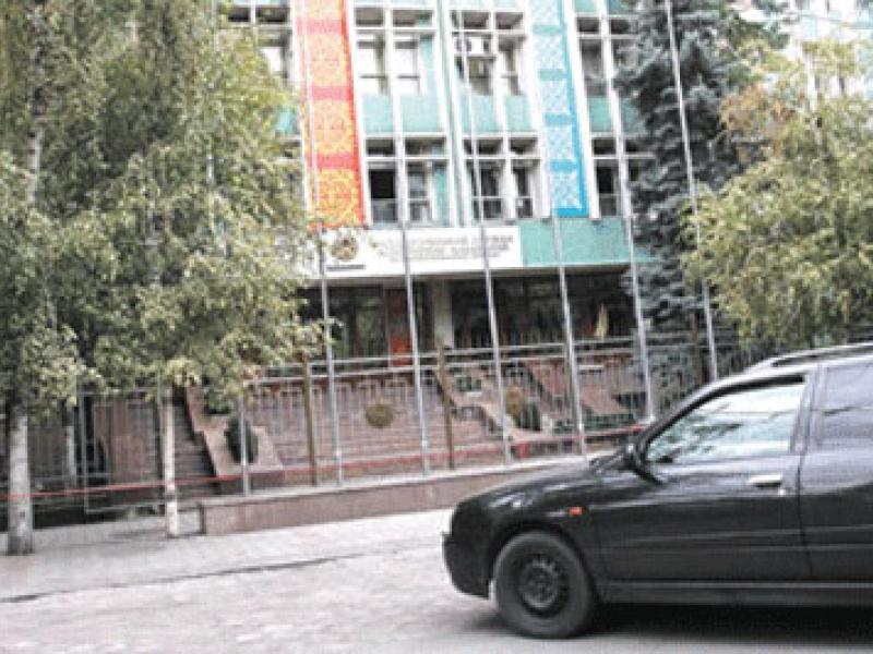 Сотрудники аппарата Омбудсмена КР оказывают содействие гражданам республики