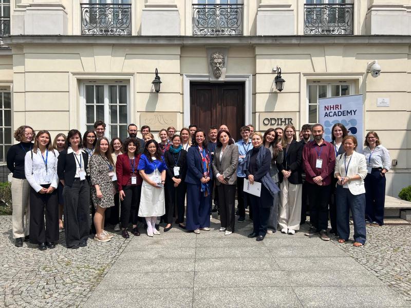 Варшавада укук коргоо тармагындагы жаңы чакырыктар талкууланды 