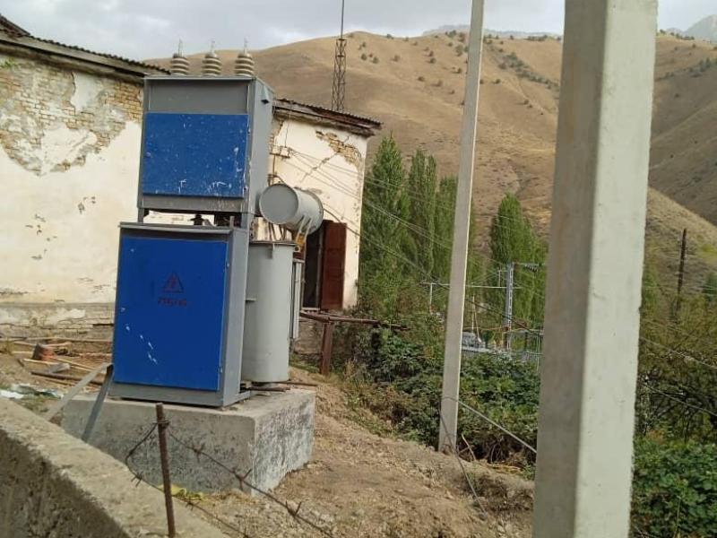 Акыйкатчынын кийлигишүүсүнөн кийин Кадамжай районундагы айылдардын бири электр жарыгы менен камсыздандырылды