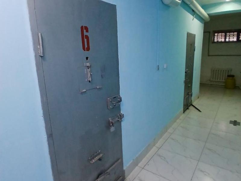 Сотрудники уполномоченного представителя Акыйкатчы проверили ИВС и СИЗО в Баткенской области