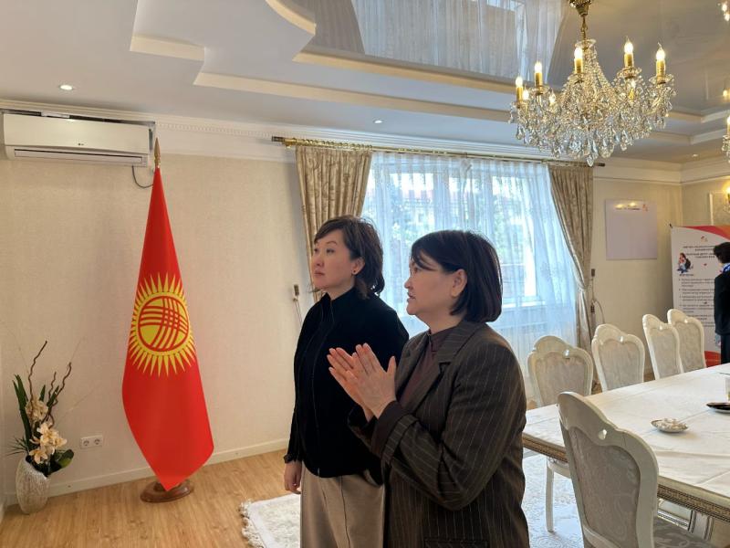 Акыйкатчы Джамиля Джаманбаева посетила второй филиал ресурсного центра «Эне үйү – Дом мамы» 