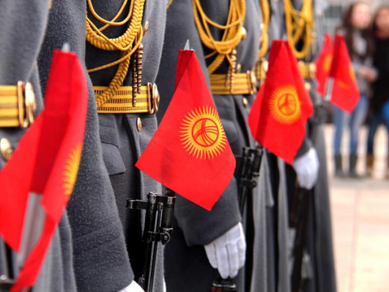 Поздравление Омбудсмена Кубата Оторбаева с Днем защитника Отечества